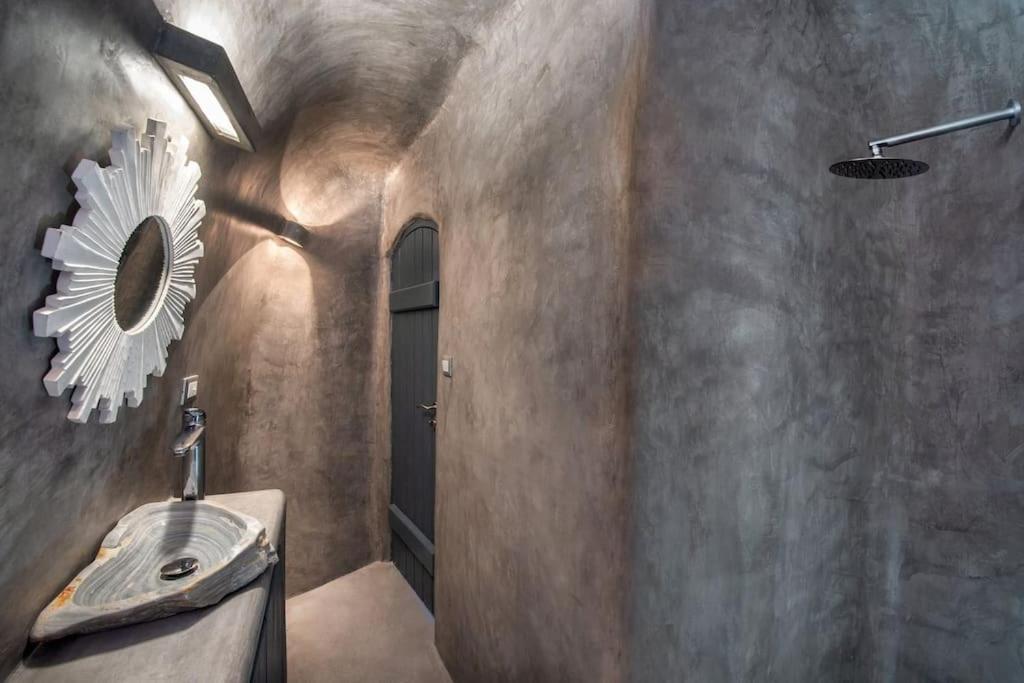Alexis Place Oia  Luaran gambar